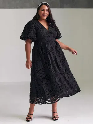 Elegant Lace Overlay Cocktail Maxi Dress