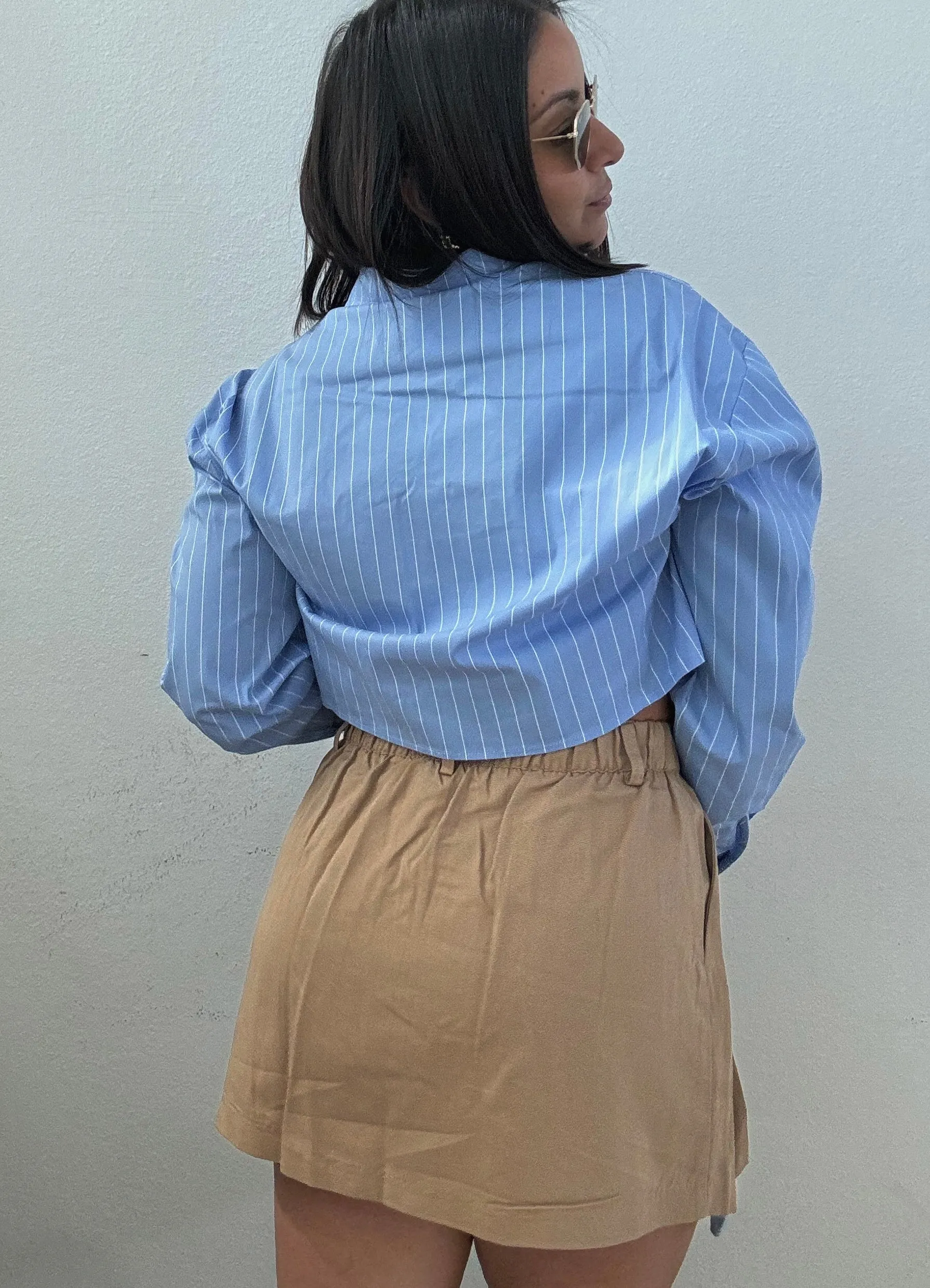 Exposed Pocket Pleated Skirt