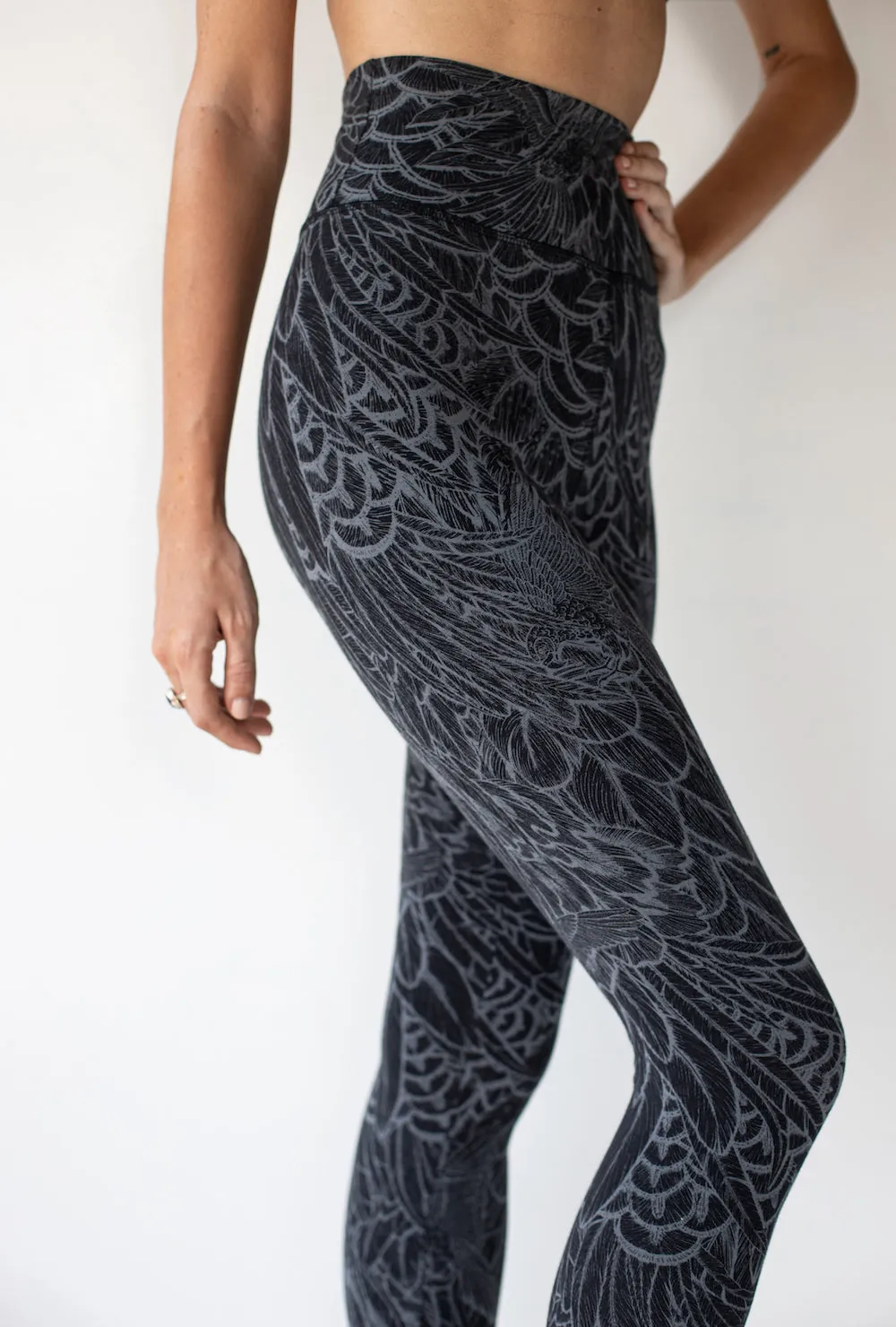 Feather Leggings - Black Grey