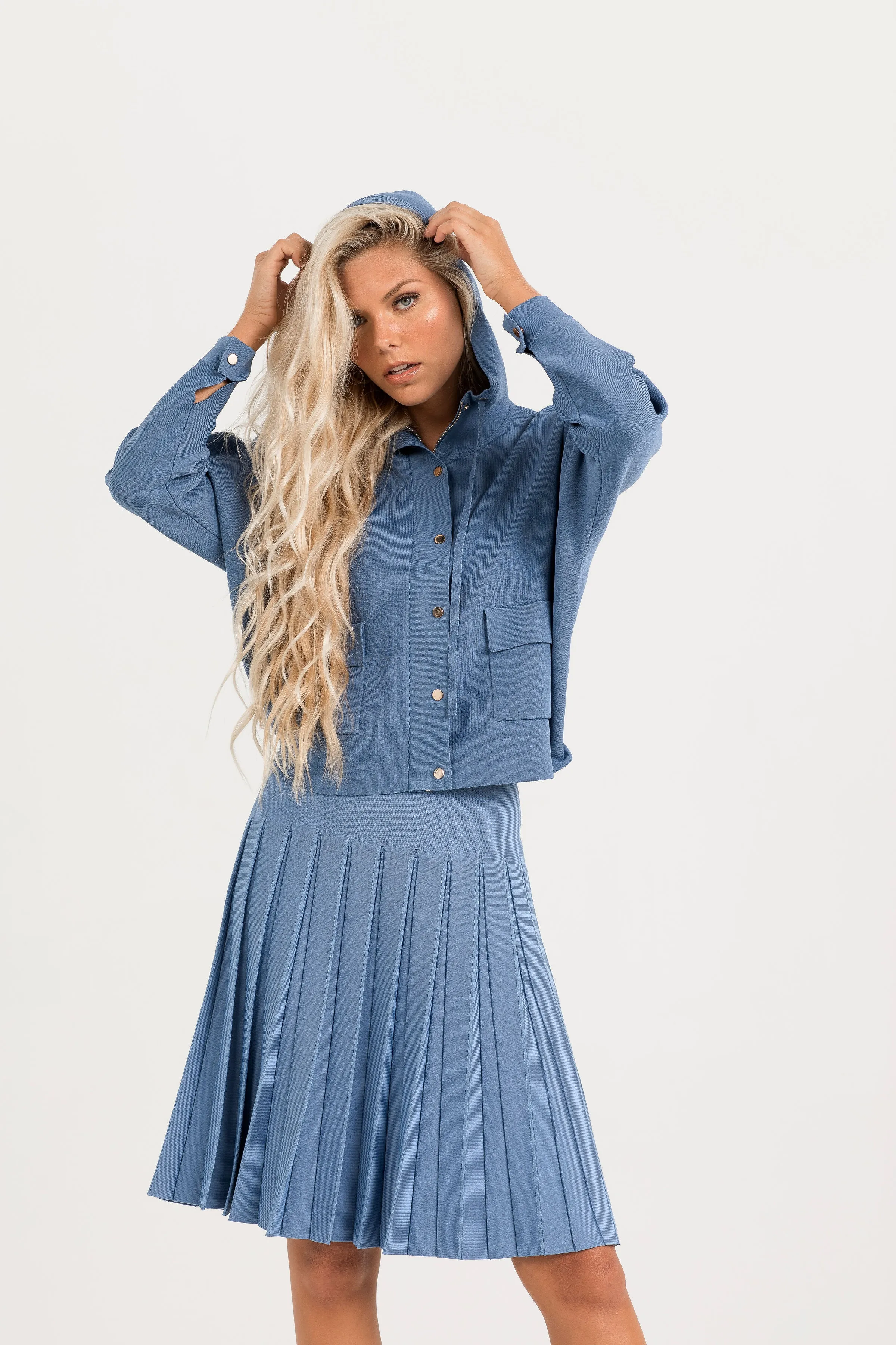 Pleated Wonder Skirt In Azure Blue