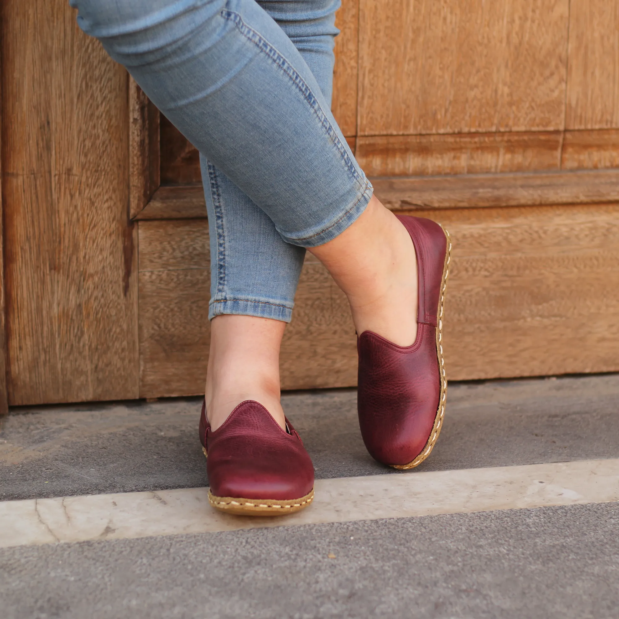 Women's Barefoot Grounding Shoes - Burgundy