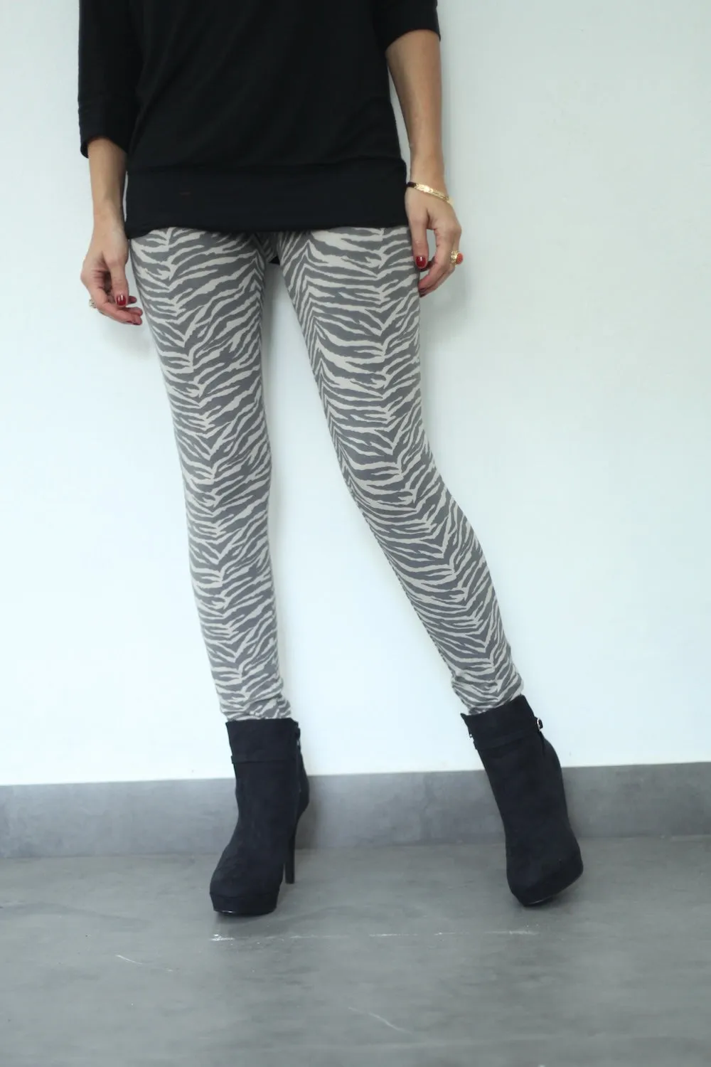 Zebra Leggings - Grey